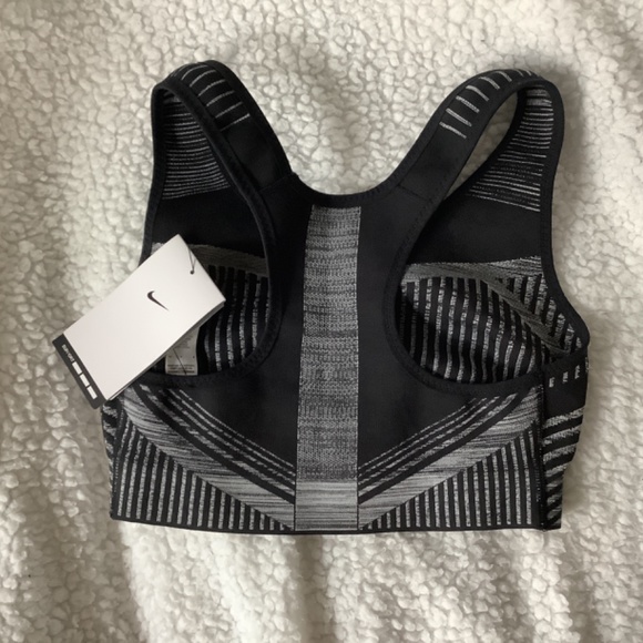 Nike Nwt Athletic Sports Bra - Picture 2 of 4